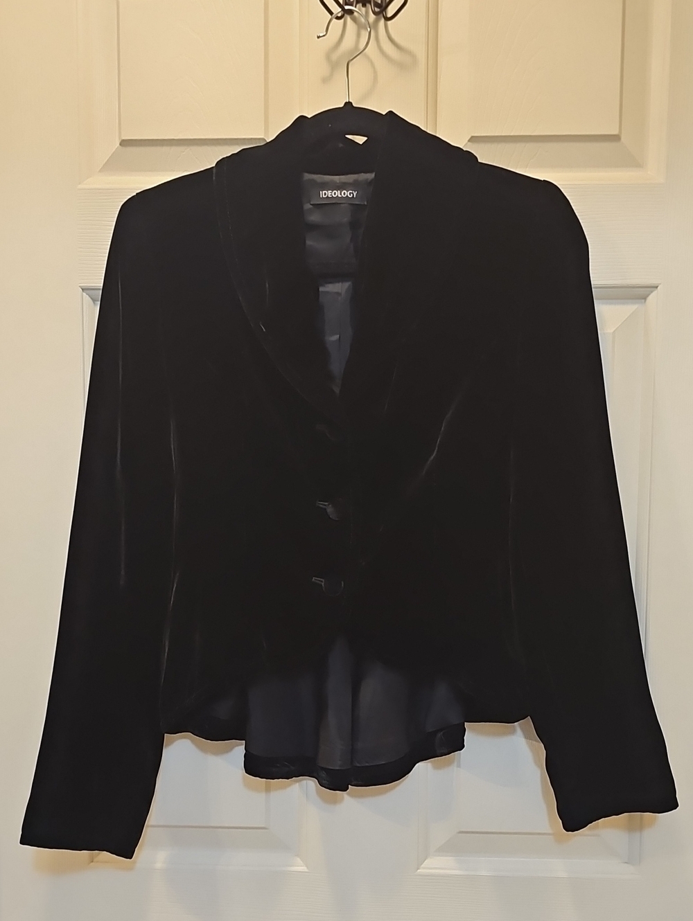 Ideology Size S Black Velvet Shawl-Collar Button Blazer